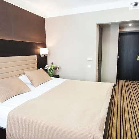 Premier Rus 3* Kyiv