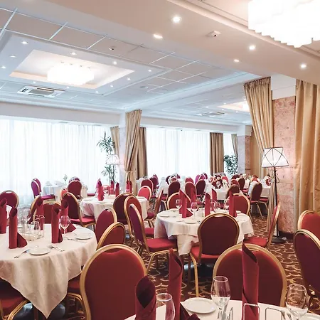 Hotel Premier Rus