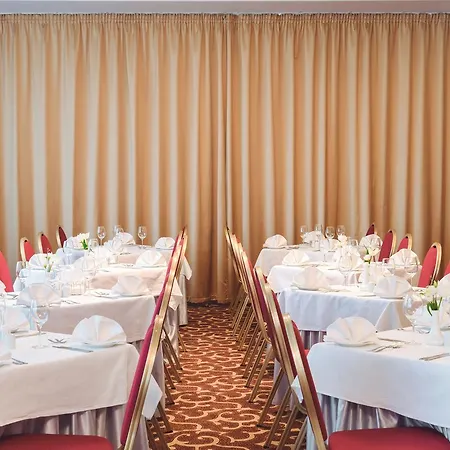 Hotel Premier Rus 3*