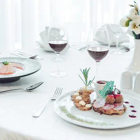 Hotel Premier Rus 3*